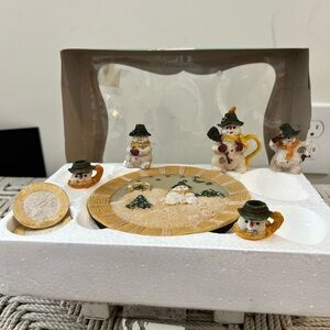 NIB Vintage Decorative Green and White Trinket Box